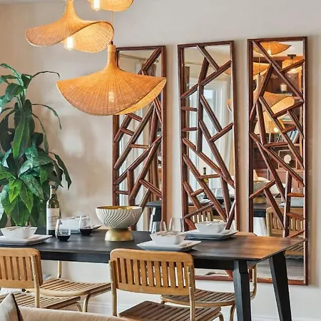 Luxurious La Jolla Condo W/ Ocean Views!